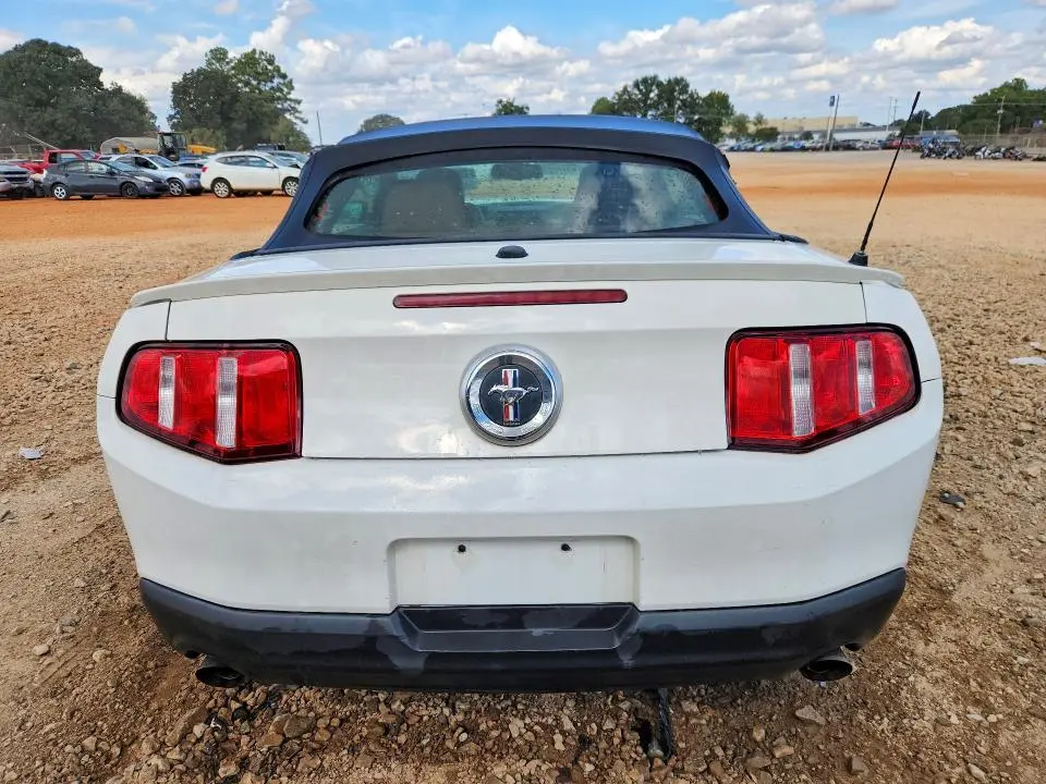 2011 FORD MUSTANG   