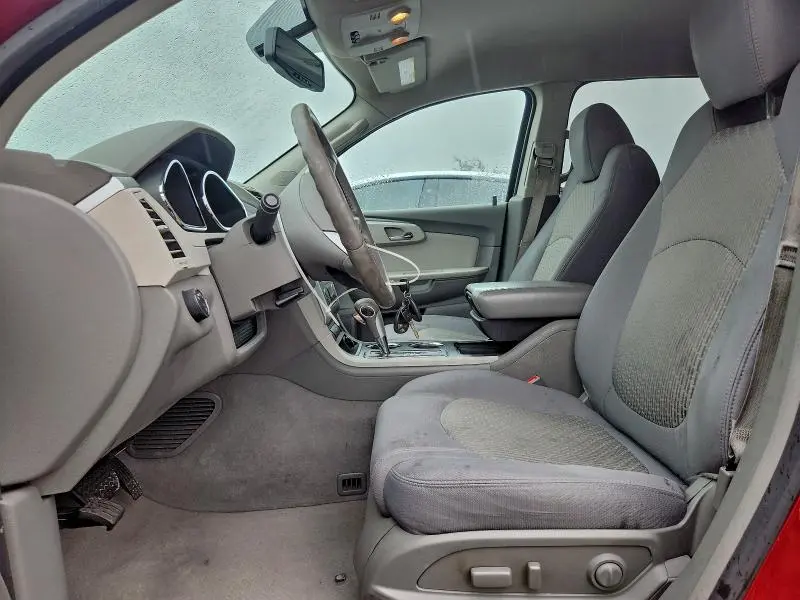 2012 CHEVROLET TRAVERSE LT  