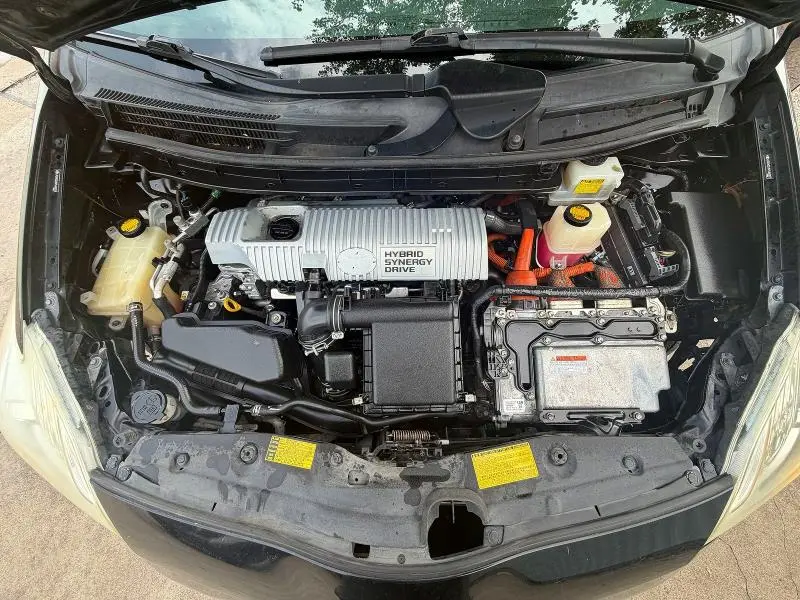 2012 TOYOTA PRIUS THREE  