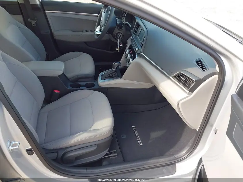 2019 HYUNDAI ELANTRA SE