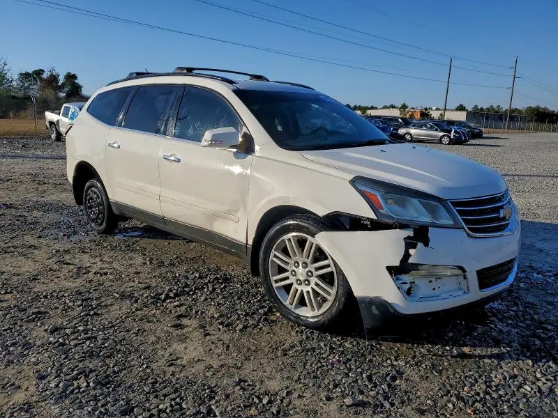 2015 CHEVROLET TRAVERSE LT  