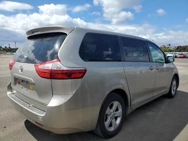 2016 TOYOTA SIENNA LE  