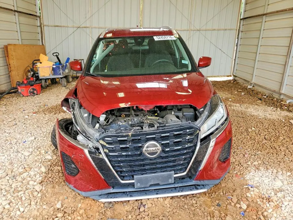 2021 NISSAN KICKS SV  