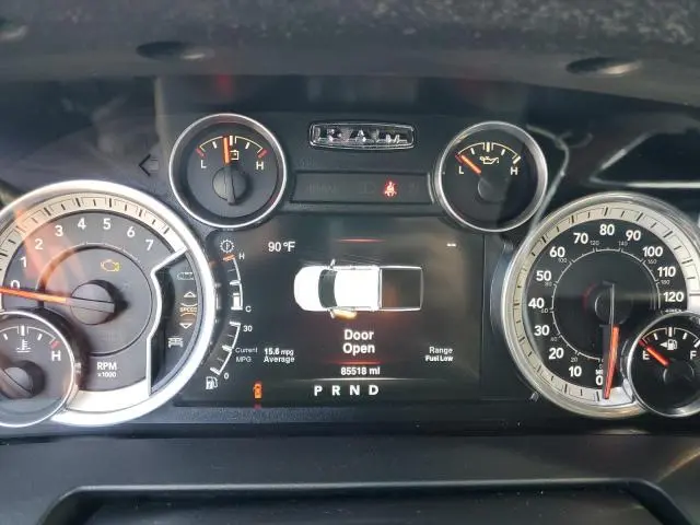 2016 RAM 1500 SLT