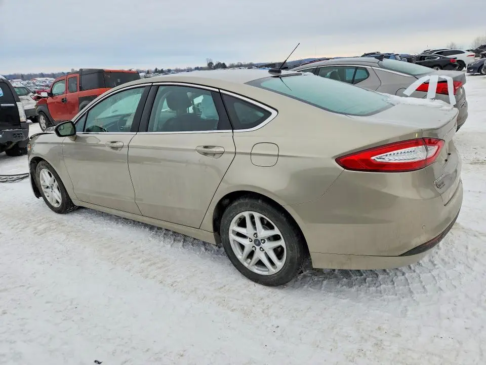 2016 FORD FUSION SE  