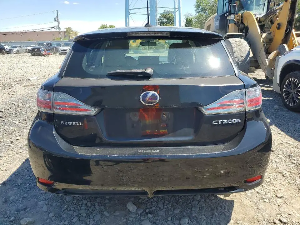 2011 LEXUS CT 200  