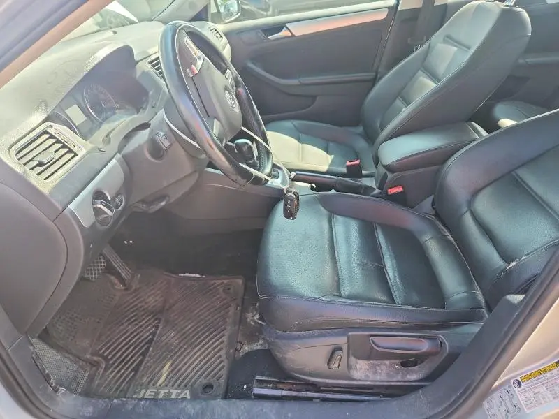 2014 VOLKSWAGEN JETTA SE  