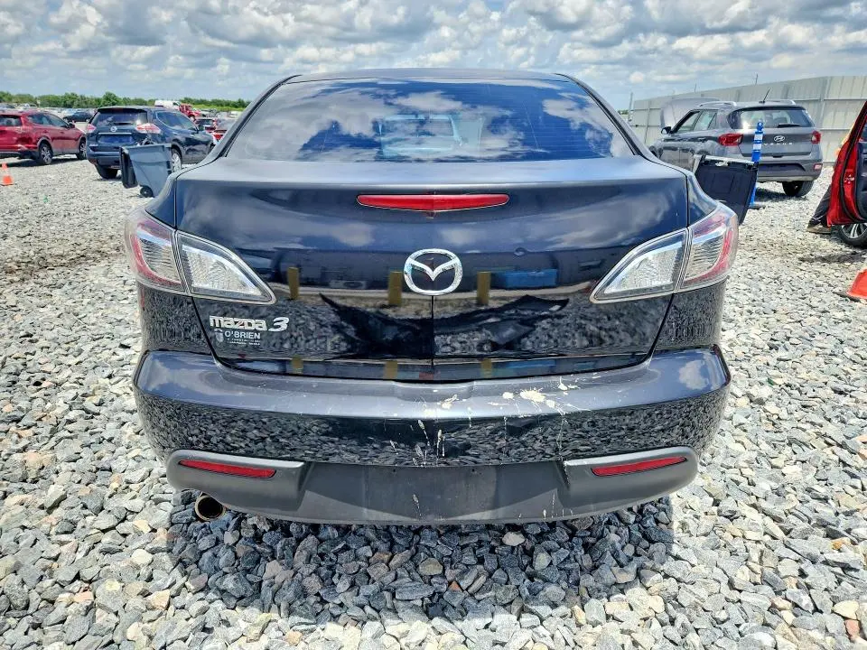 2011 MAZDA 3 I  