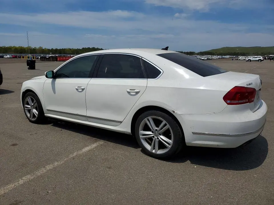 2013 VOLKSWAGEN PASSAT SEL  