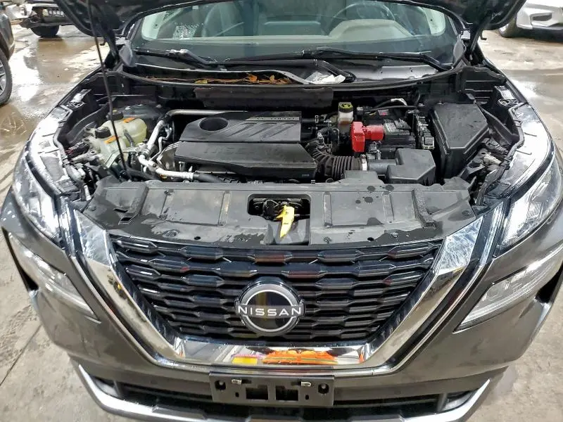 2022 NISSAN ROGUE SL  