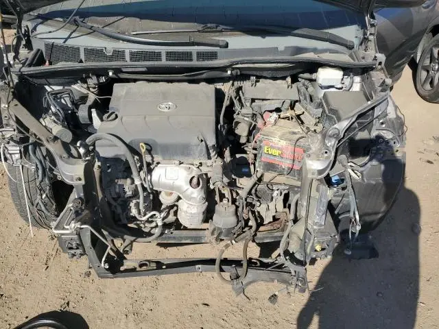 2014 TOYOTA SIENNA XLE