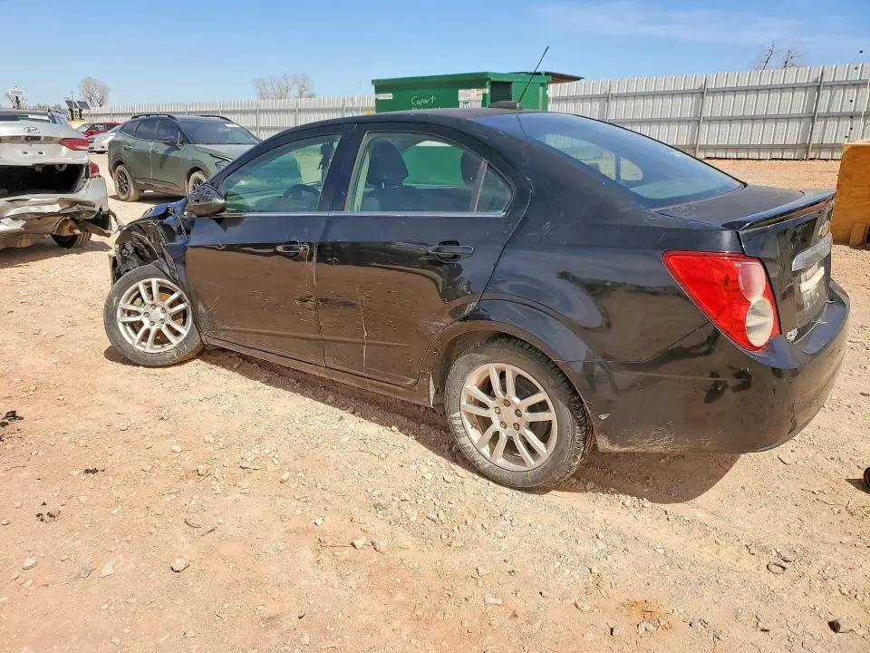 2016 CHEVROLET SONIC LT  