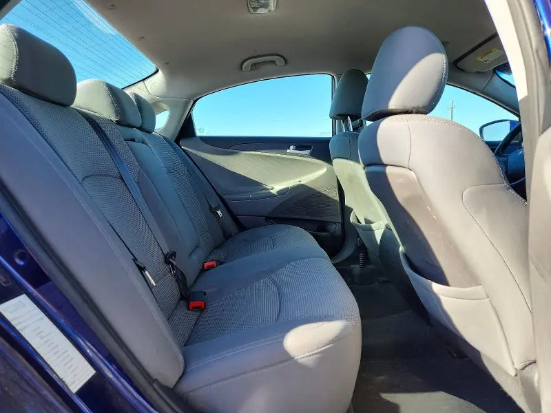 2011 HYUNDAI SONATA GLS  