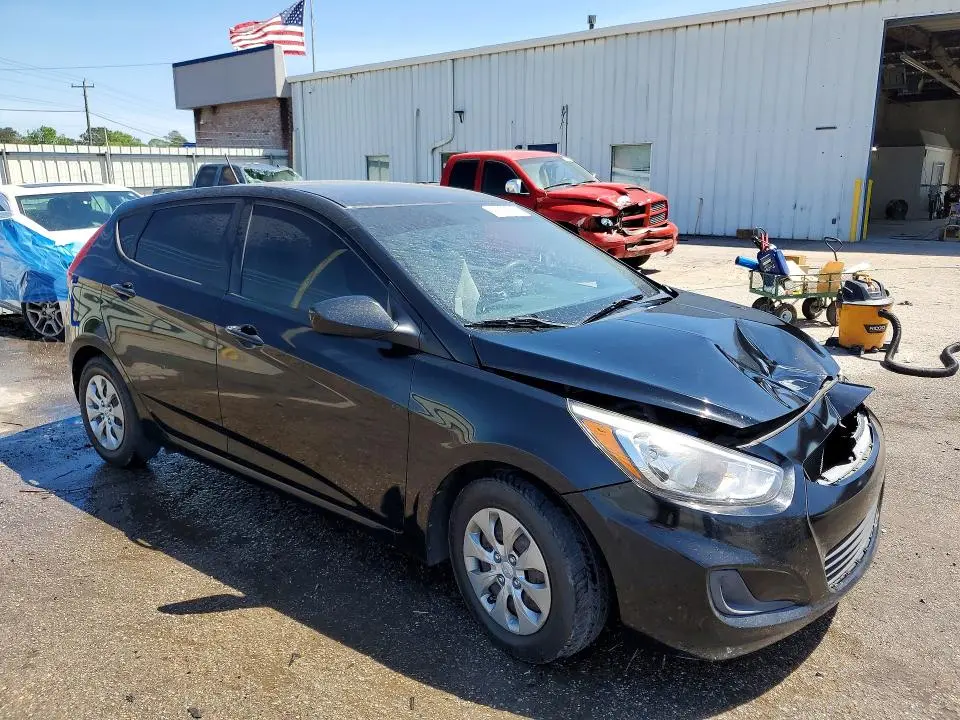 2017 HYUNDAI ACCENT SE  