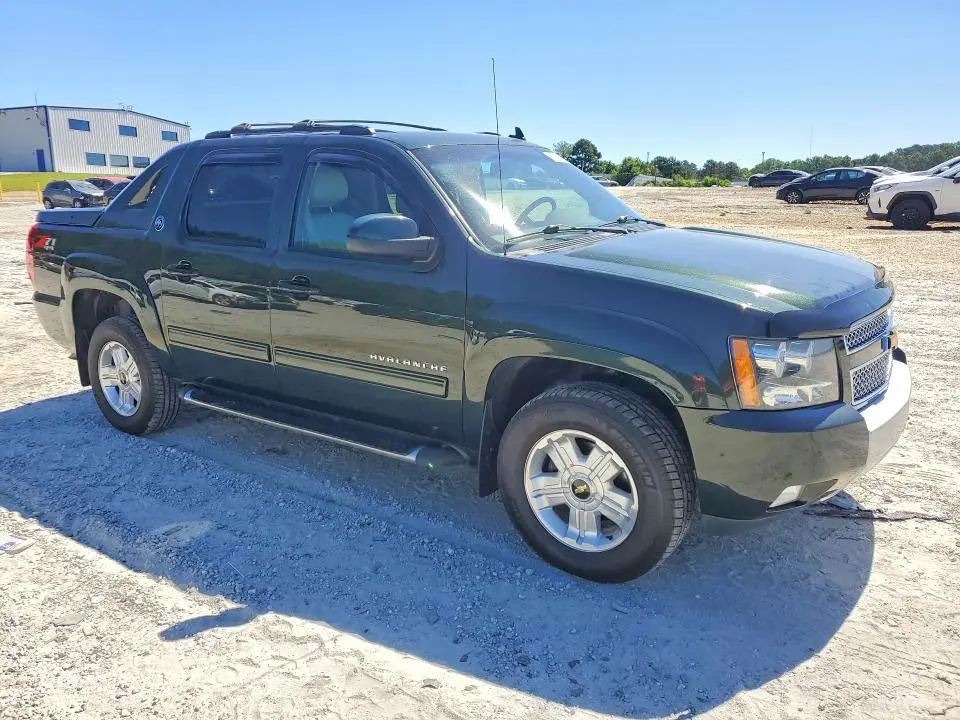 2013 CHEVROLET AVALANCHE LT  