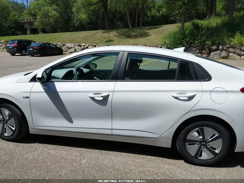 2020 HYUNDAI IONIQ HYBRID BLUE