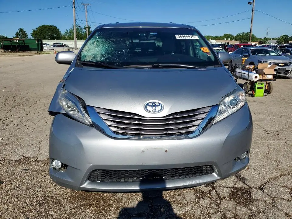 2015 TOYOTA SIENNA XLE 7-PASSENGER  