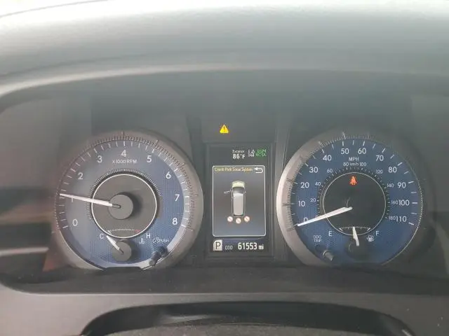 2020 TOYOTA SIENNA XLE  