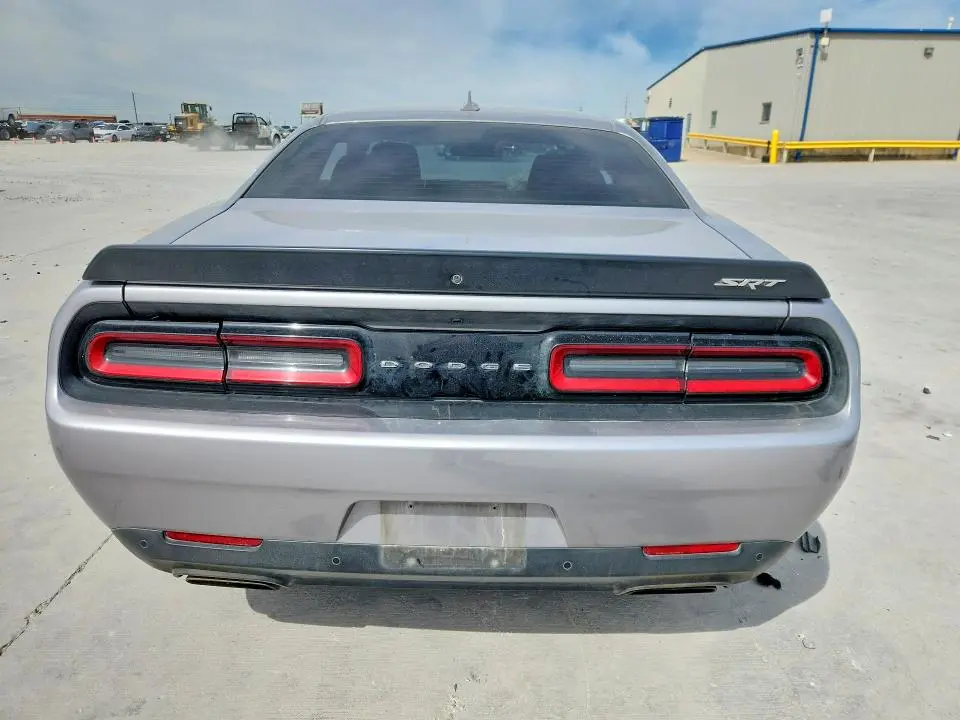 2016 DODGE CHALLENGER SRT HELLCAT  