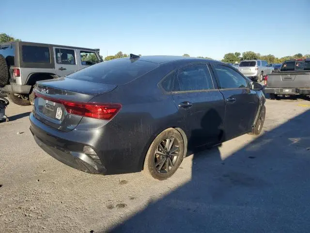 2023 KIA FORTE LX  