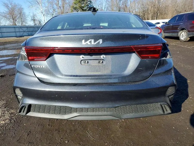 2024 KIA FORTE LX  