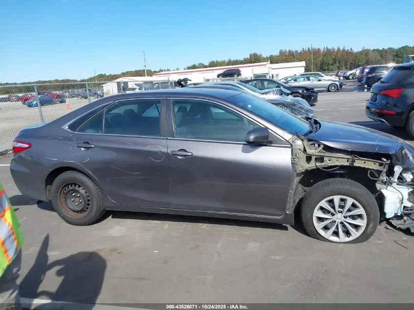 2016 TOYOTA CAMRY LE