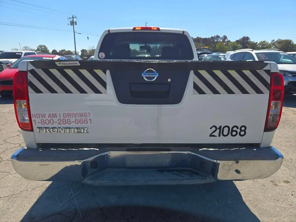 2015 NISSAN FRONTIER S  