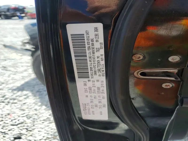 2015 RAM 1500 SLT  