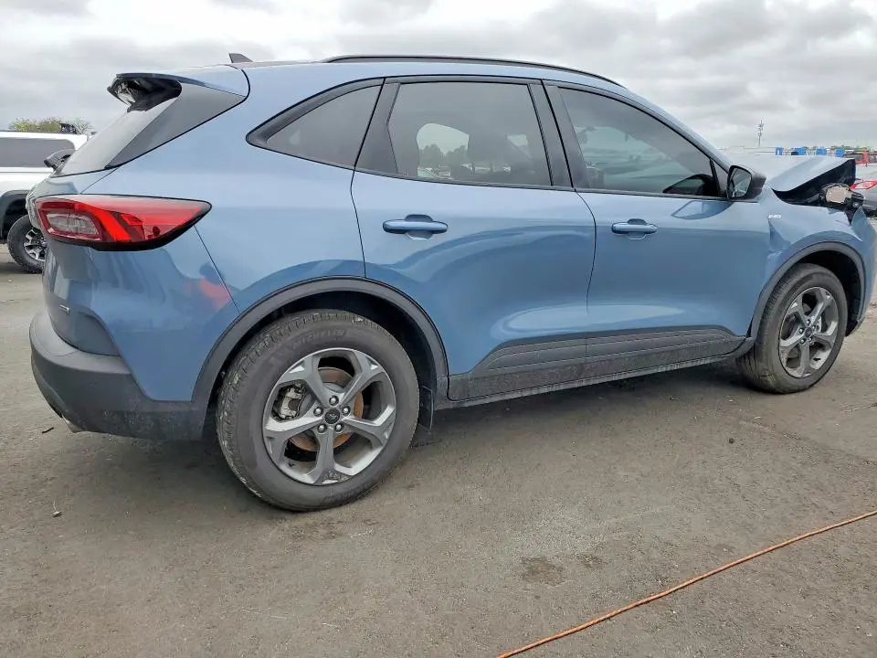 2025 FORD ESCAPE ST LINE  