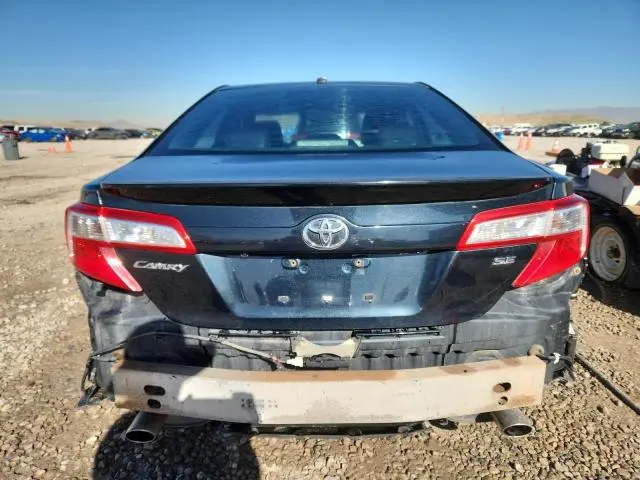 2014 TOYOTA CAMRY SE  