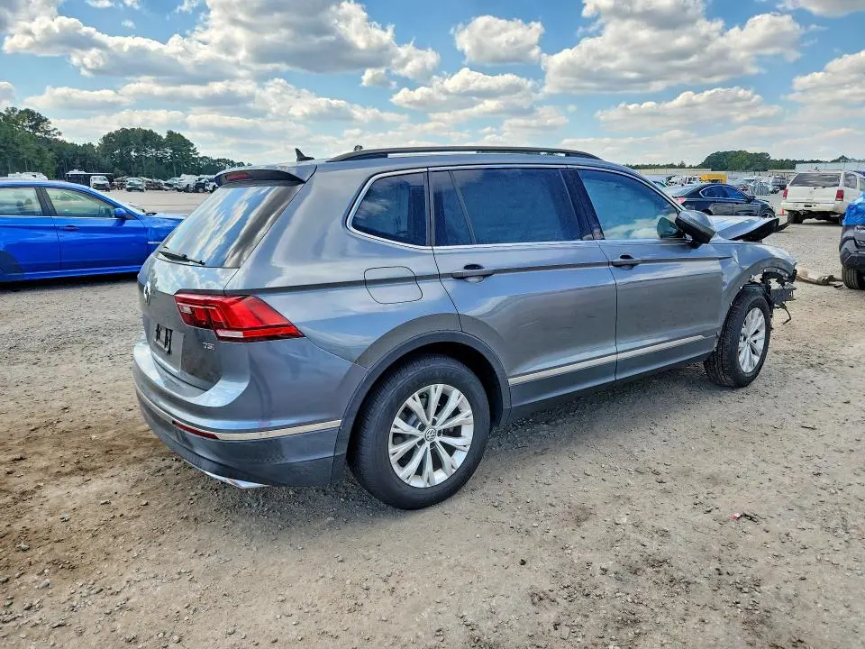 2018 VOLKSWAGEN TIGUAN SE  