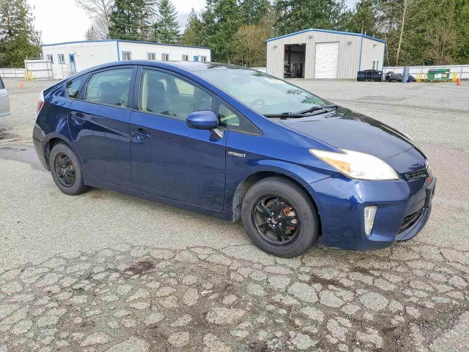 2013 TOYOTA PRIUS TWO  