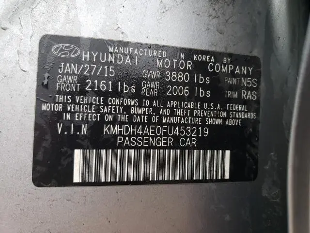 2015 HYUNDAI ELANTRA SE