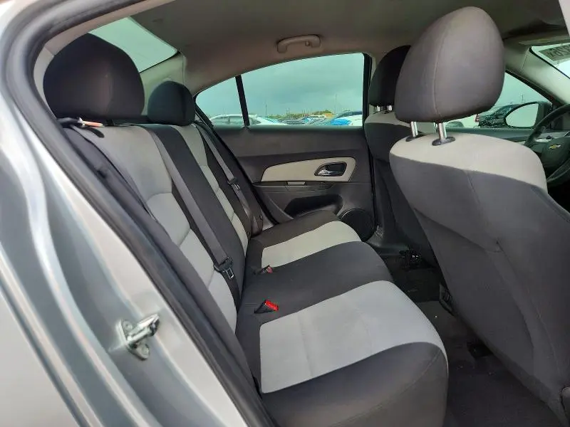 2015 CHEVROLET CRUZE LS  