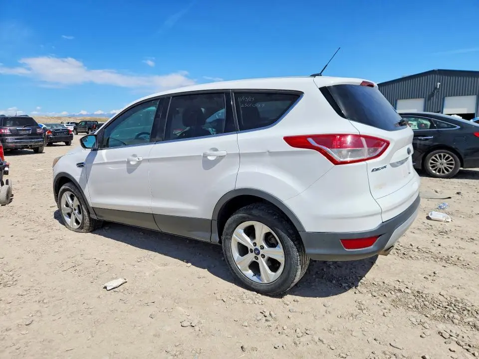 2015 FORD ESCAPE SE  