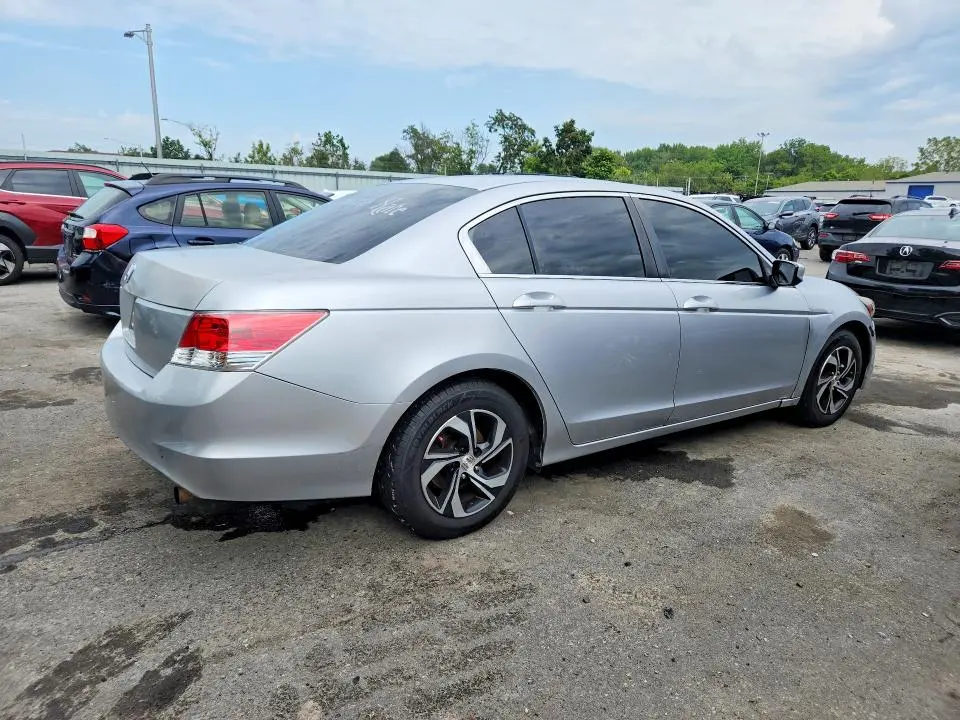 2010 HONDA ACCORD LX  