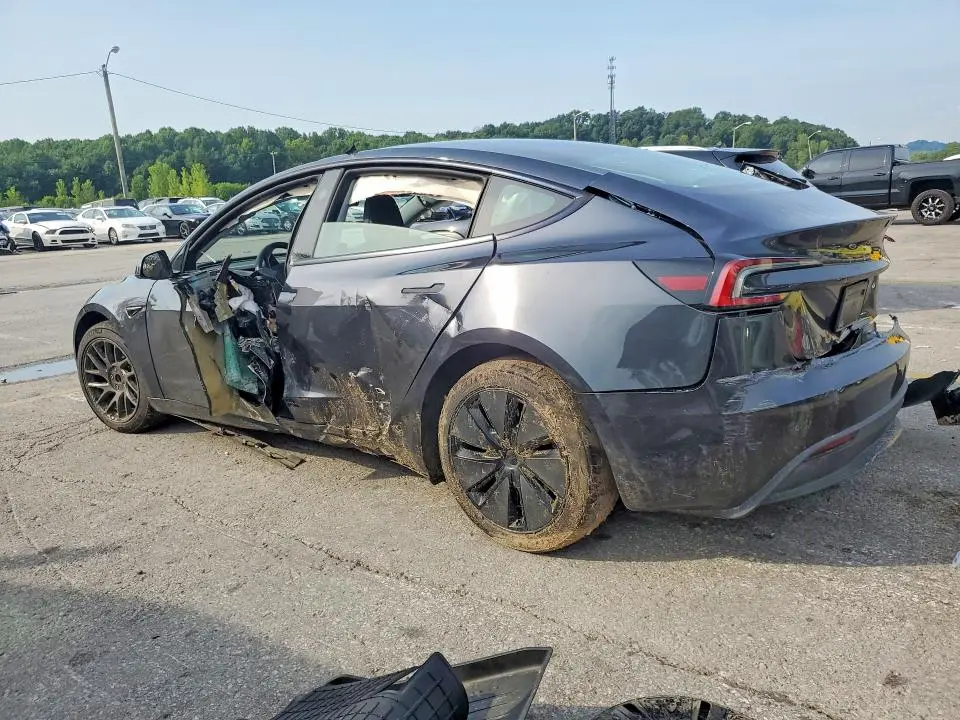 2024 TESLA MODEL 3   