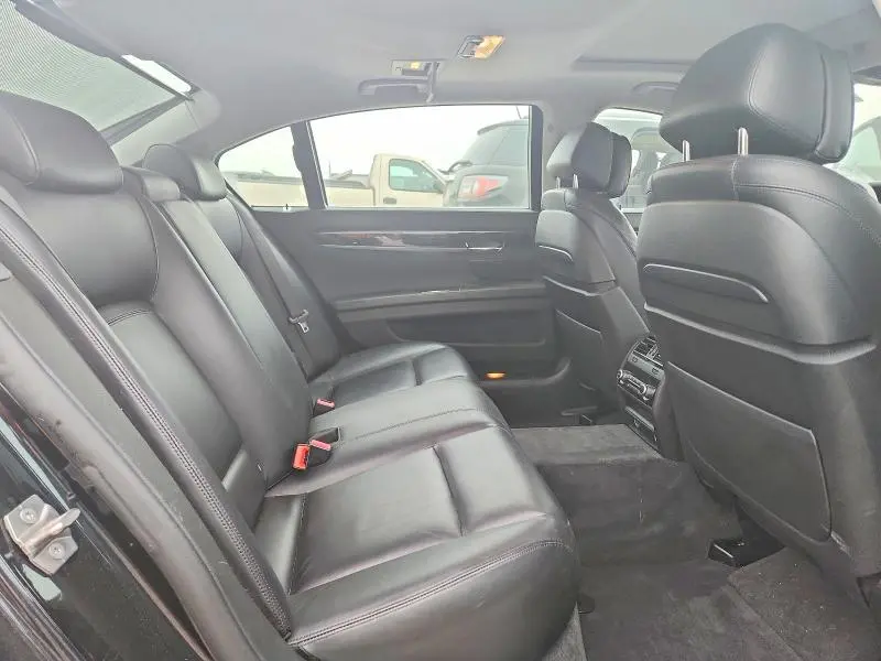 2013 BMW 750 LXI  