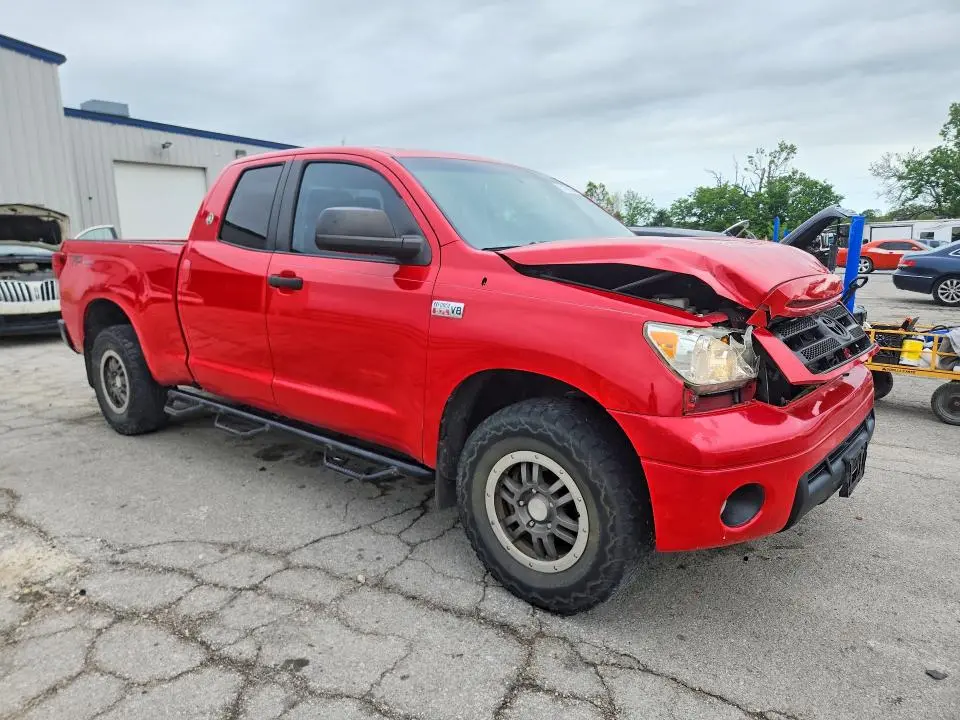 2011 TOYOTA TUNDRA DOUBLE CAB SR5  