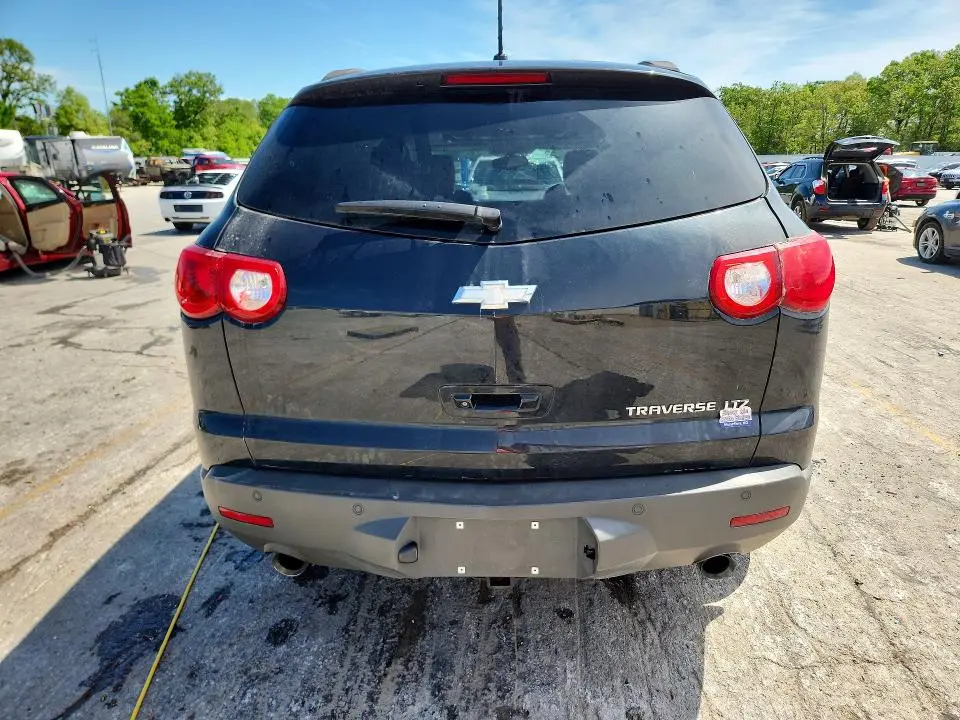 2010 CHEVROLET TRAVERSE LTZ  