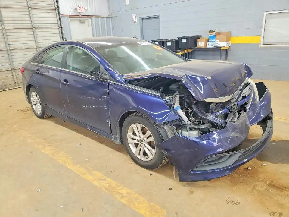 2014 HYUNDAI SONATA GLS  