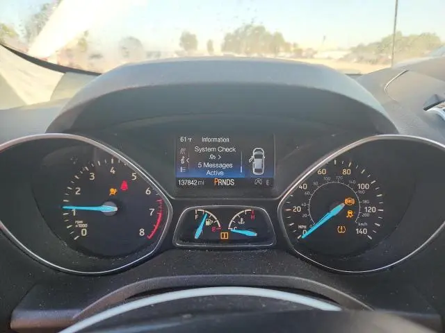 2017 FORD ESCAPE SE  