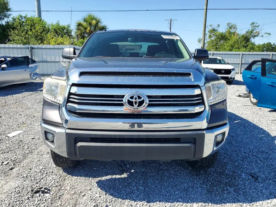 2016 TOYOTA TUNDRA CREWMAX SR5  