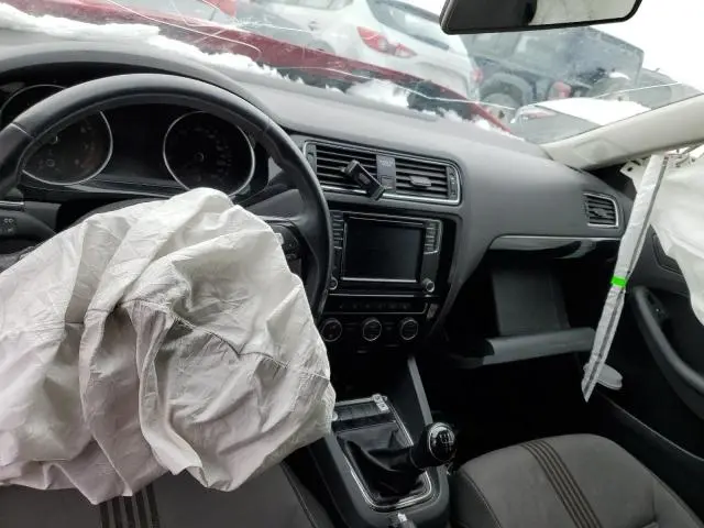 2017 VOLKSWAGEN JETTA SE  