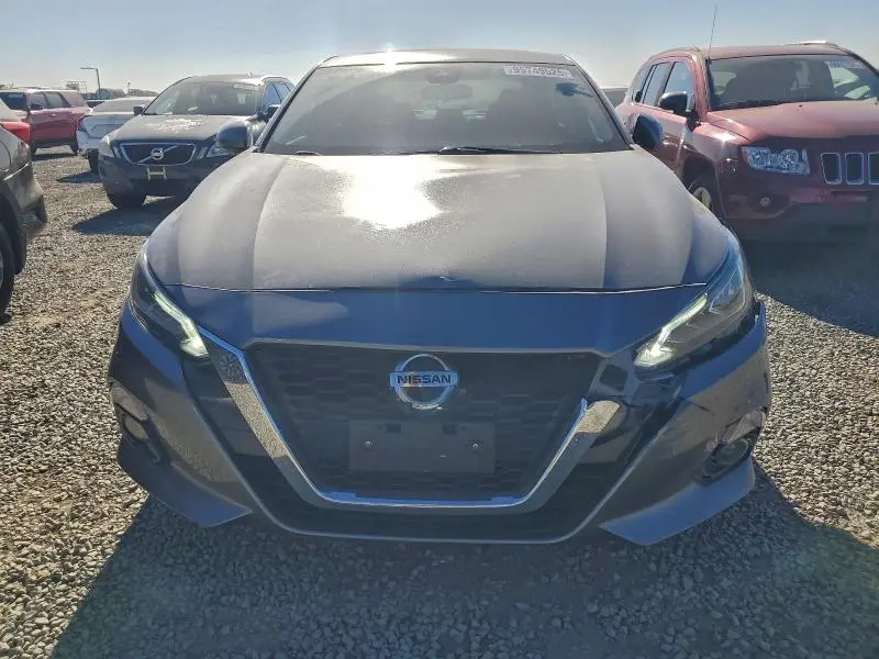 2021 NISSAN ALTIMA SL  
