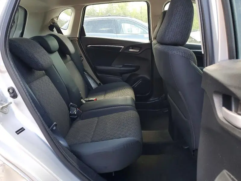 2015 HONDA FIT LX  