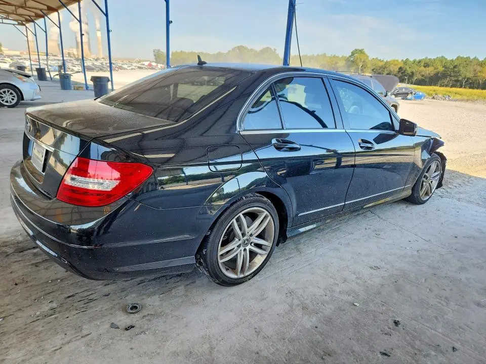 2013 MERCEDES-BENZ C 250  