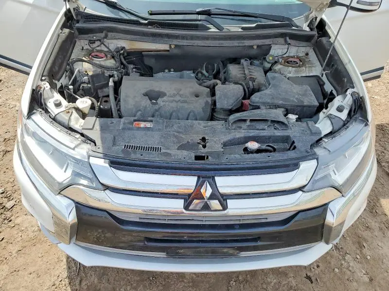 2016 MITSUBISHI OUTLANDER SE  