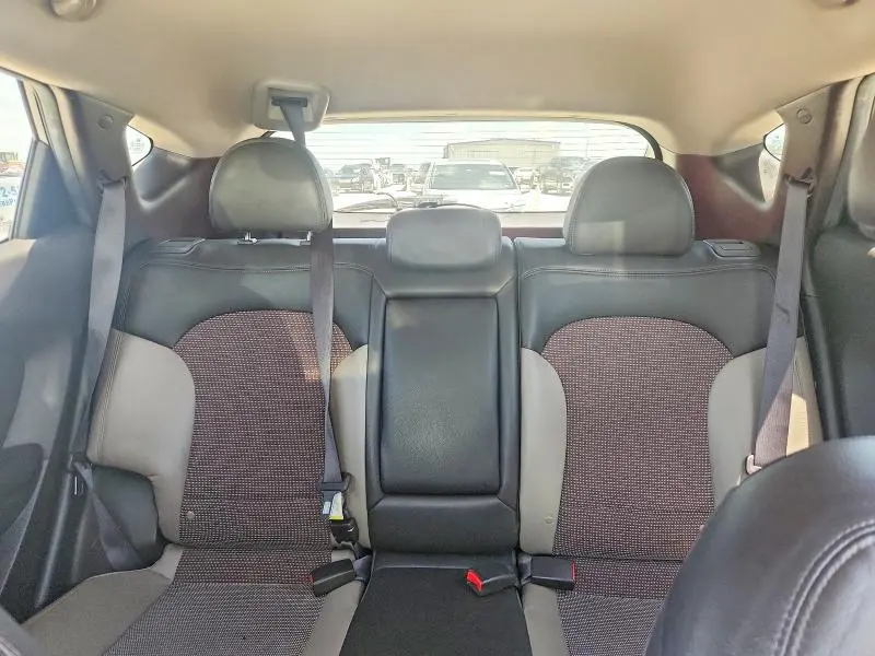 2011 HYUNDAI TUCSON GLS  