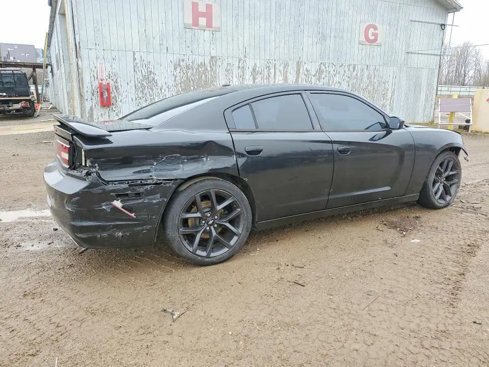 2012 DODGE CHARGER SE  